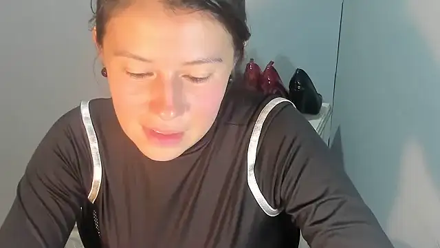 Snapshot of sandyquinnxx chatting on 02-25-26, 04:40 sandyquinnxx online show from 02-25-26, 04:40