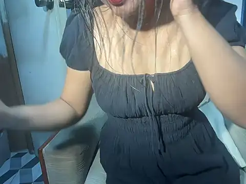Snapshot of asian-doll chatting on 07-12-26, 08:20 asian-doll online show from 07-12-26, 08:20