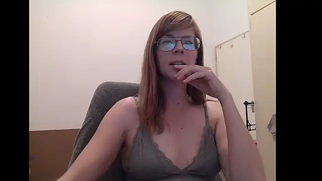 Snapshot of SavannaGirly chatting on 06-04-26, 08:30 SavannaGirly online show from 06-04-26, 08:30