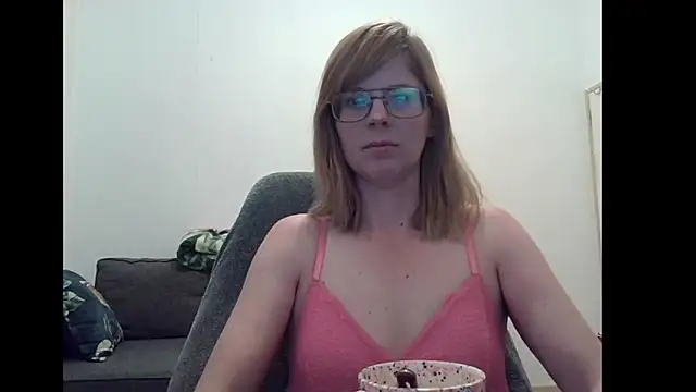 Snapshot of SavannaGirly chatting on 10-27-25, 11:11 SavannaGirly online show from 10-27-25, 11:11