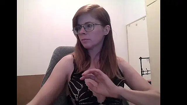 Snapshot of SavannaGirly chatting on 05-20-26, 06:54 SavannaGirly online show from 05-20-26, 06:54