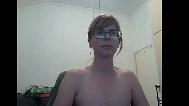 SavannaGirly online show from 11-17-25, 07:51