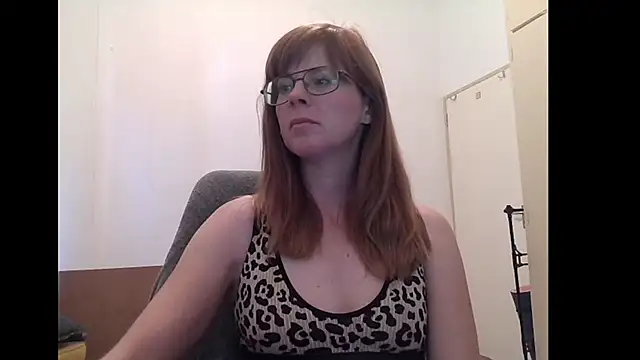 Snapshot of SavannaGirly chatting on 05-30-26, 08:31 SavannaGirly online show from 05-30-26, 08:31