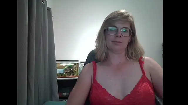 Snapshot of SavannaGirly chatting on 03-07-25, 05:49 SavannaGirly online show from 03-07-25, 05:49
