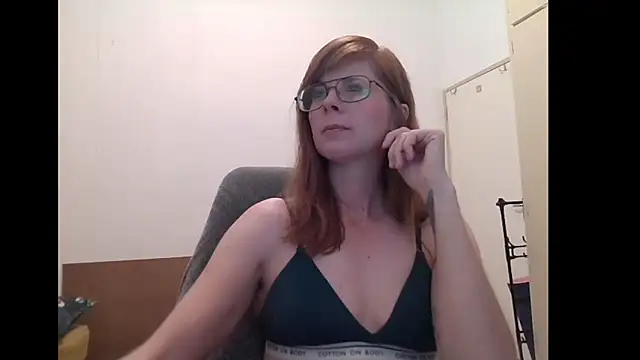 Snapshot of SavannaGirly chatting on 05-21-26, 08:34 SavannaGirly online show from 05-21-26, 08:34