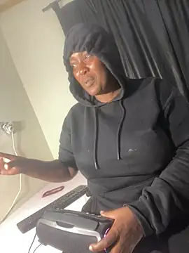 Cardiebae89 online show from 03-12-26, 05:39