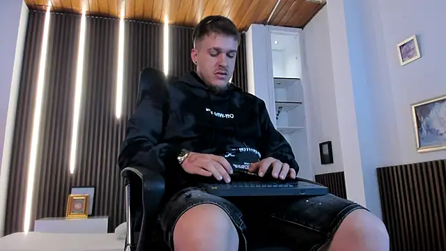 keane lee online show from 12-05-25, 11:53