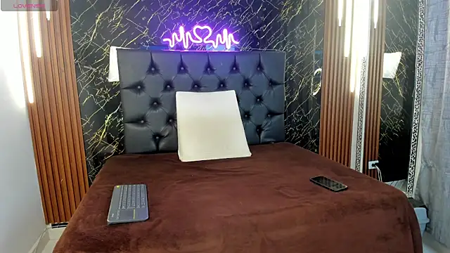 keane lee online show from 10-21-25, 01:10