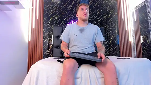 keane lee online show from 09-09-25, 01:09