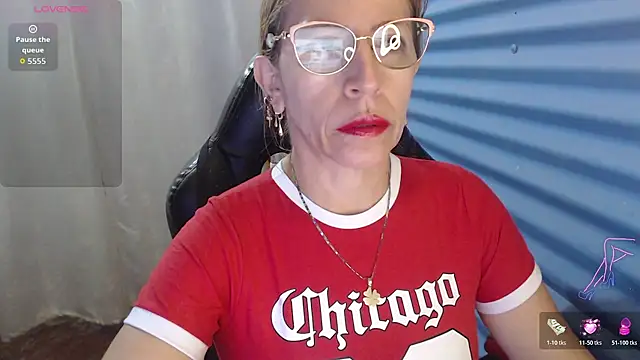 Chayla Ruiz online show from 05-14-26, 12:24