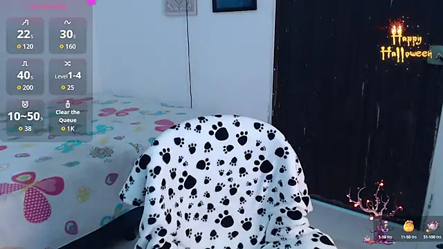 Chayla Ruiz online show from 10-10-25, 09:15