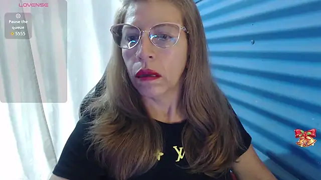 Chayla Ruiz online show from 04-15-26, 06:56