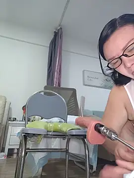 LILYsweetfcup online show from 05-22-26, 04:27