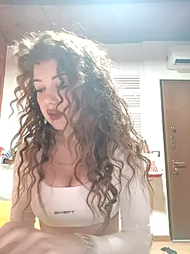 Snapshot of CurlyElisa chatting on 02-01-26, 11:36 CurlyElisa online show from 02-01-26, 11:36