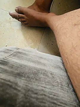 Snapshot of GlenXCan chatting on 09-17-25, 12:51 GlenXCan online show from 09-17-25, 12:51