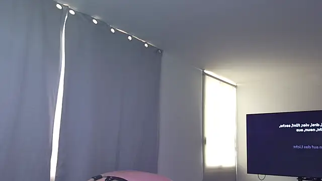 Jhoan saenz online show from 10-13-25, 06:20
