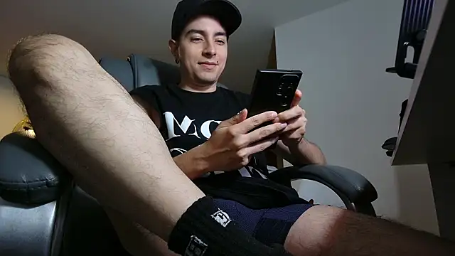 Jhoan saenz online show from 12-03-25, 03:40