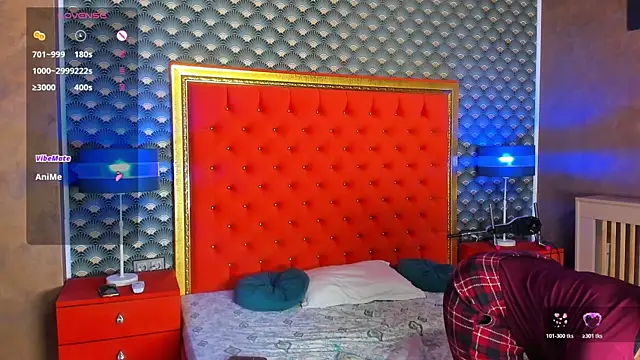 VallerieJones online show from 04-12-26, 06:33