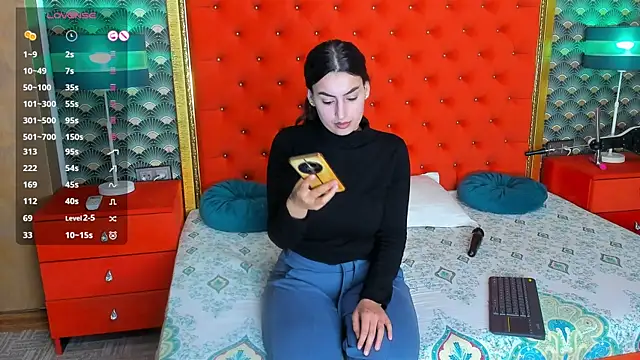 VallerieJones online show from 04-03-26, 09:27