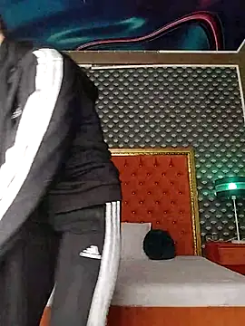 VallerieJones online show from 10-30-25, 09:11