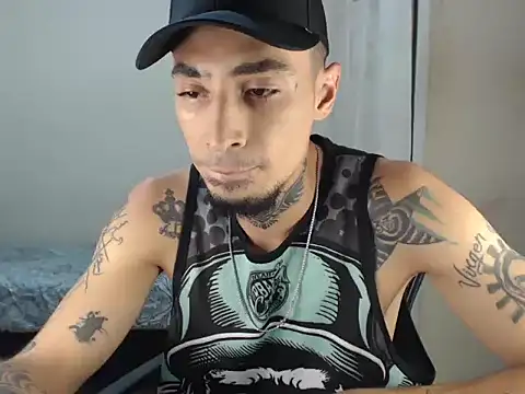 emiliano hottt online show from 12-15-24, 04:37