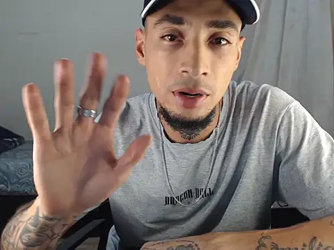 emiliano hottt online show from 03-09-25, 07:12