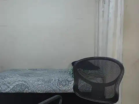 emiliano hottt online show from 01-26-25, 06:59