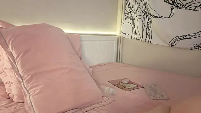 LisaSweetie online show from 02-13-26, 05:02