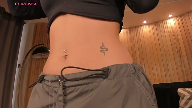 MaryLewis  online show from 04-05-26, 12:45