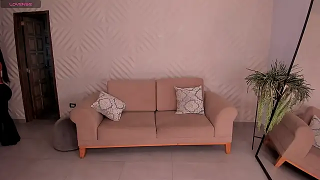 KateSunder online show from 12-01-25, 01:23