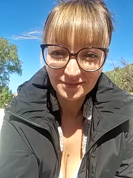 MissMialicious online show from 03-01-25, 09:18