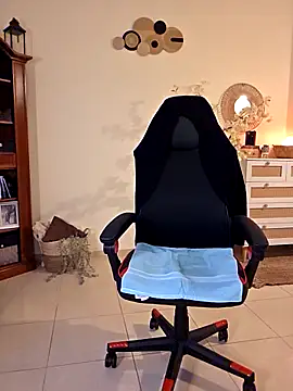 MissMialicious online show from 03-26-26, 04:16