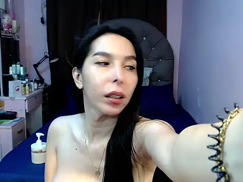 TSDESIREcindy29 online show from 10-24-25, 09:08