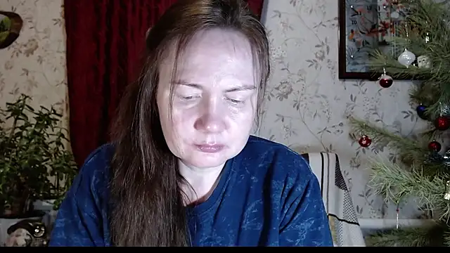 EmilyDoth online show from 02-06-26, 06:15