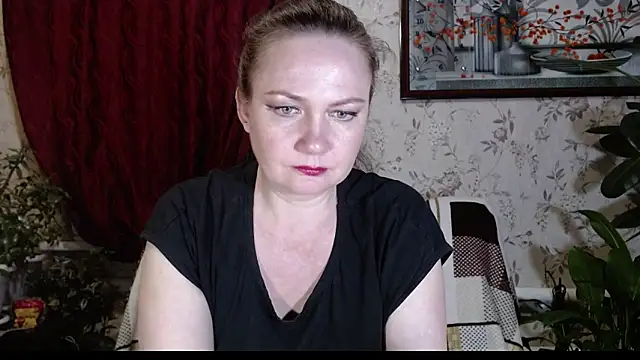 Snapshot of EmilyDoth chatting on 05-11-26, 03:40 EmilyDoth online show from 05-11-26, 03:40