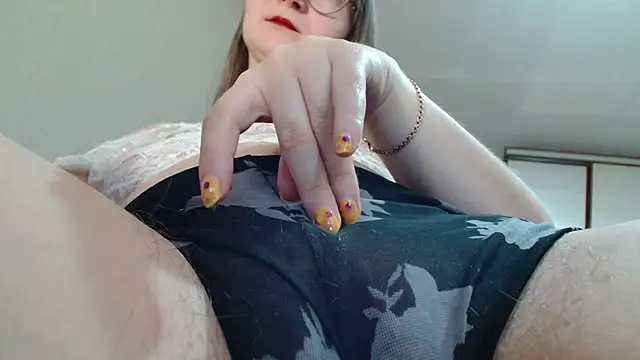 Snapshot of KiraGoldens chatting on 04-08-26, 06:37 KiraGoldens online show from 04-08-26, 06:37
