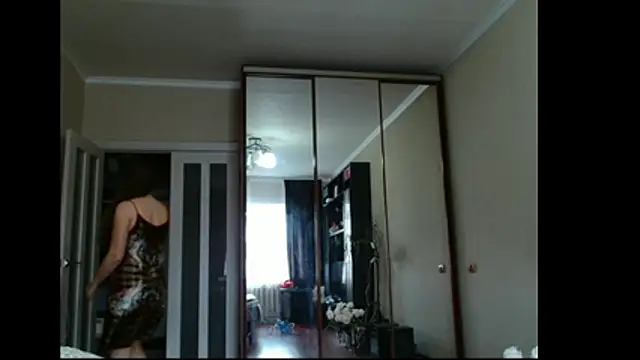 Snapshot of KiraGoldens chatting on 07-04-26, 06:31 KiraGoldens online show from 07-04-26, 06:31