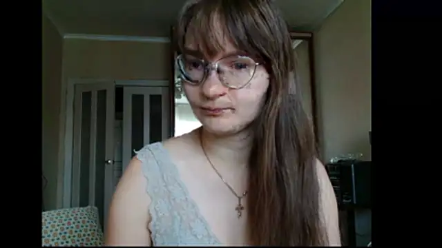Snapshot of KiraGoldens chatting on 05-30-26, 05:25 KiraGoldens online show from 05-30-26, 05:25