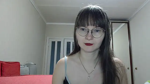 KiraGoldens online show from 11-28-25, 06:35