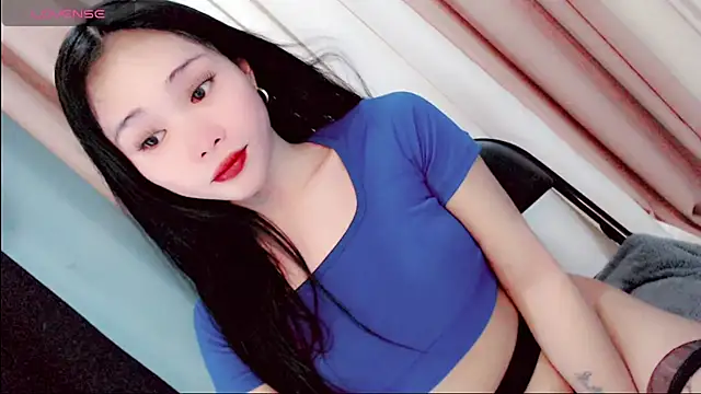 amomentoflust69 online show from 04-22-26, 10:55