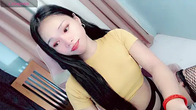 Snapshot of amomentoflust69 chatting on 05-22-26, 11:30 amomentoflust69 online show from 05-22-26, 11:30