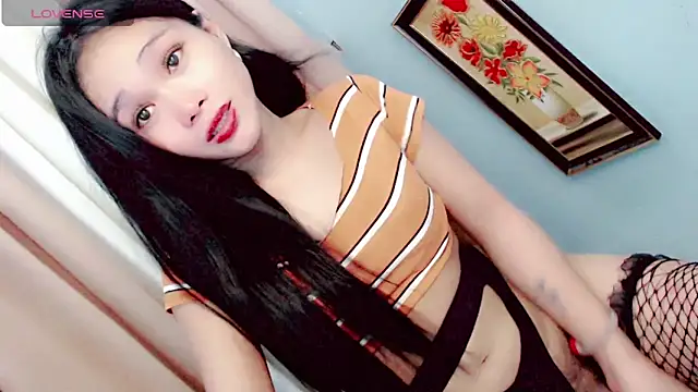 Snapshot of amomentoflust69 chatting on 06-10-26, 10:49 amomentoflust69 online show from 06-10-26, 10:49