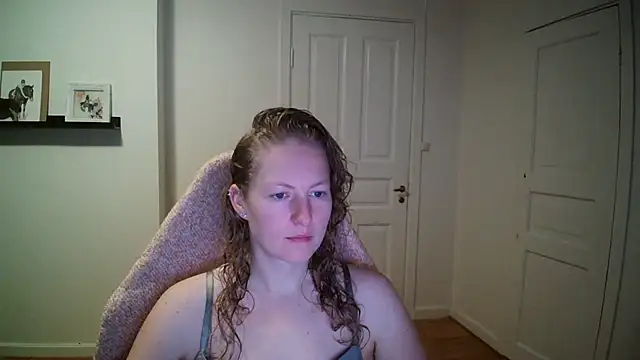 Girlnina-1995 online show from 10-07-25, 05:52