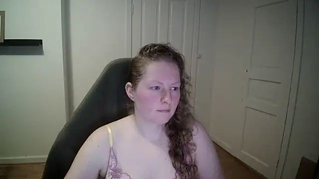 Girlnina-1995 online show from 03-05-25, 10:44
