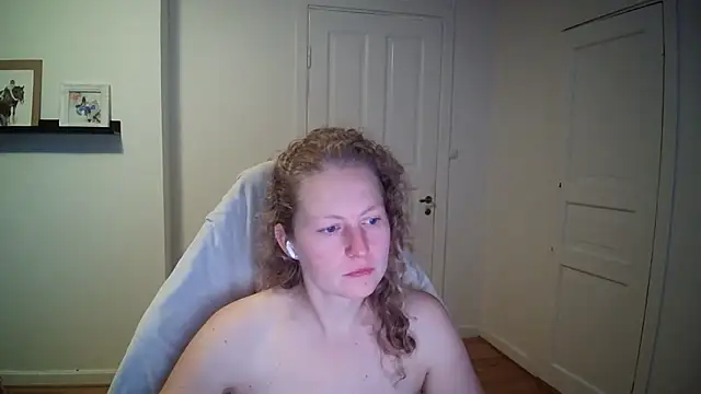 Girlnina-1995 online show from 09-23-25, 02:02