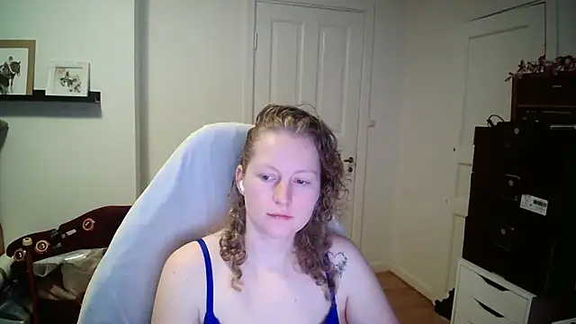 Girlnina-1995 online show from 02-11-26, 10:04