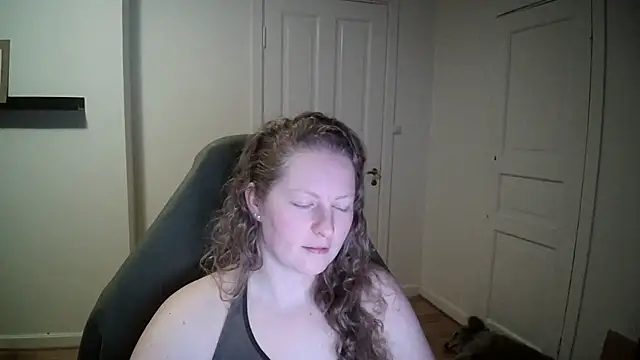 Girlnina-1995 online show from 03-03-25, 06:46