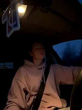 Girlnina-1995 online show from 11-07-25, 05:45