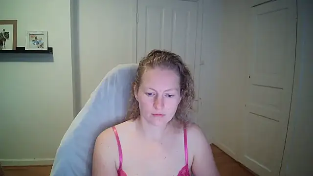Girlnina-1995 online show from 09-22-25, 09:48