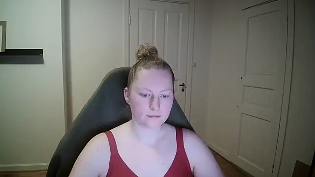 Girlnina-1995 online show from 02-26-25, 06:59